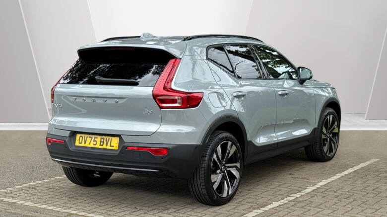 Volvo XC40 2.0 B4P Ultra Dark 5dr Auto Petrol Estate